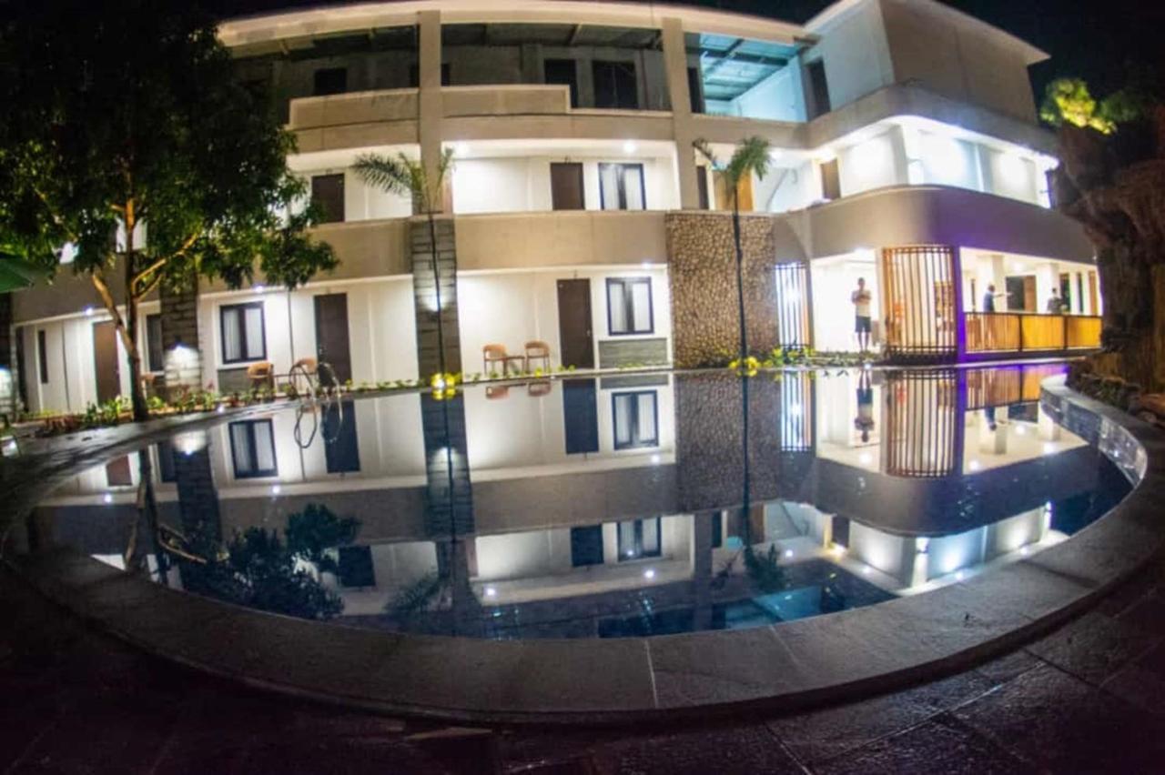 Long Beach Hotel Pangandaran Kültér fotó