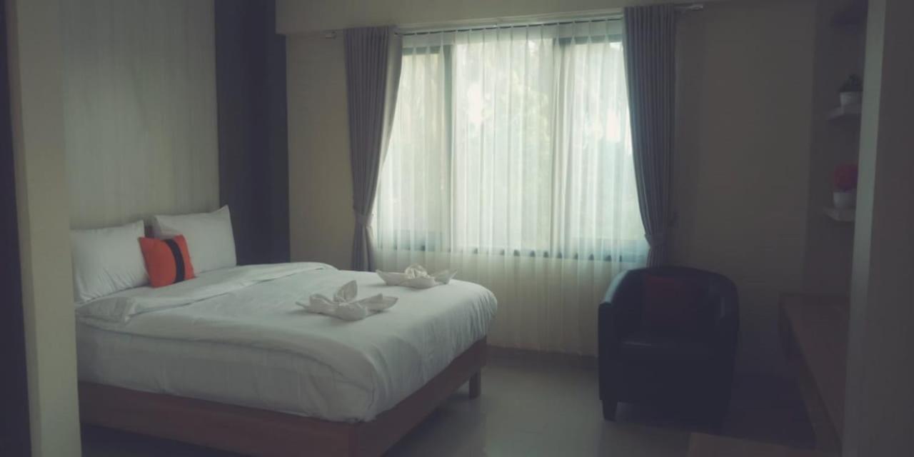 Long Beach Hotel Pangandaran Kültér fotó