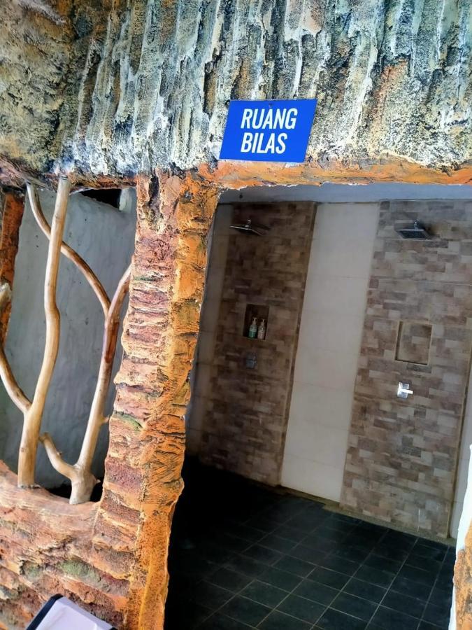 Long Beach Hotel Pangandaran Kültér fotó
